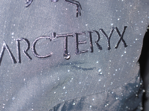 1.【Rockland 14週年慶】大絕4:高價精品Arc’teryx、Montbell-手刀衝刺,搶購夯款。(Arc’teryx主視覺).jpg 1.【Rockland 14週年慶】大絕4:高價精品Arc’teryx、Montbell-手刀衝刺,搶購夯款。(Arc’teryx主視覺).jpg
