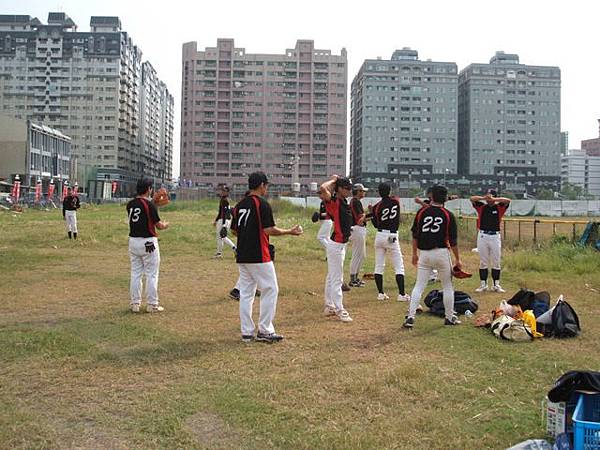 東吳企研賽前熱身