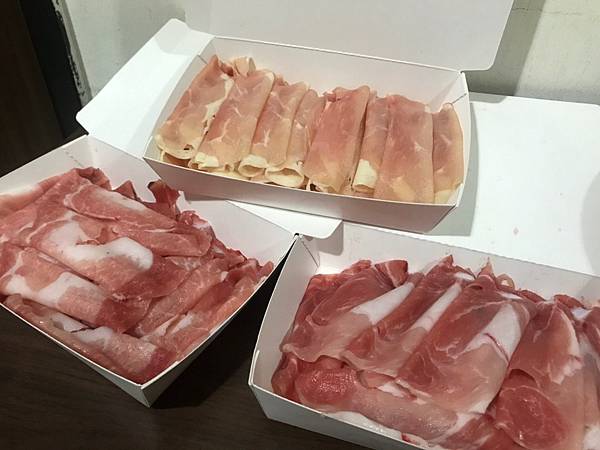 [食記] 高雄 五鮮級鍋物｜誠意十足的大肉量火鍋