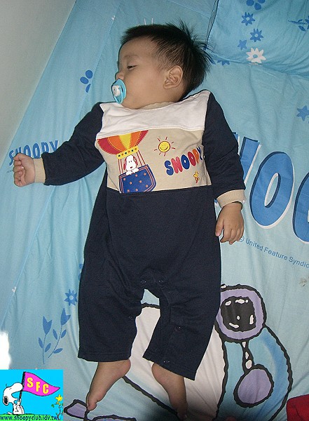 Snoopy 乘熱汽球連身裝