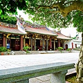 劍潭古寺-古寺遠景-攝影_高讚賢.jpg