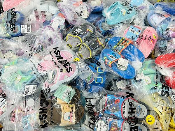 ◤仁武門市◢正式開幕～ ❘ 卡通授權童鞋二雙 $500元 ❘