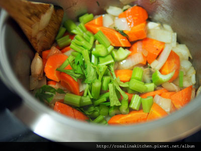 超完美雞骨高湯做法 超完美雞骨高湯做法