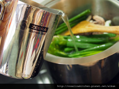 超完美雞骨高湯做法