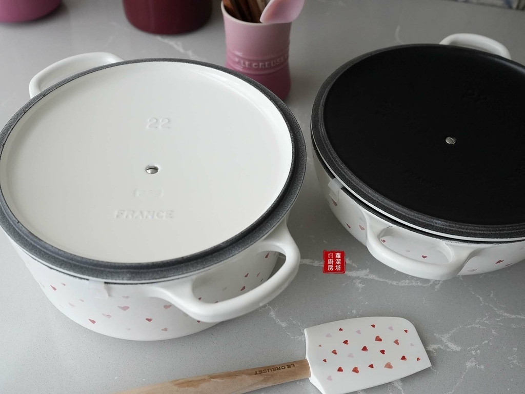 12月29日Le Creuset 鑄鐵鍋團購商品：甜心鍋系列