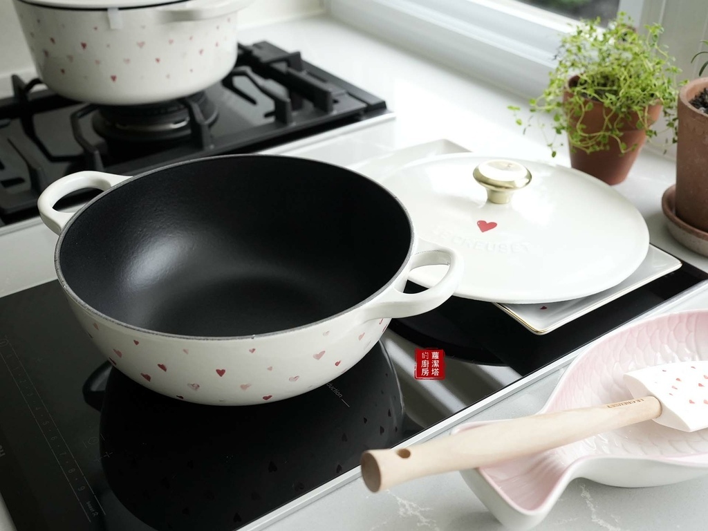 12月29日Le Creuset 鑄鐵鍋團購商品：甜心鍋系列