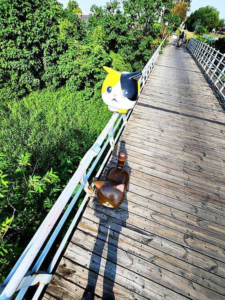台鐵縱貫線濁水溪橋是位於台灣彰化縣與雲林縣間濁水溪上的一座鐵