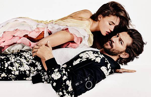 michiel-huisman-crista-cober-by-marc-de-groot-for-vogue-netherlands-april-2015-5