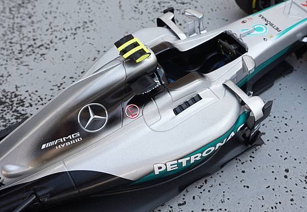 MercedesBenzW07Rosberg031.bmp