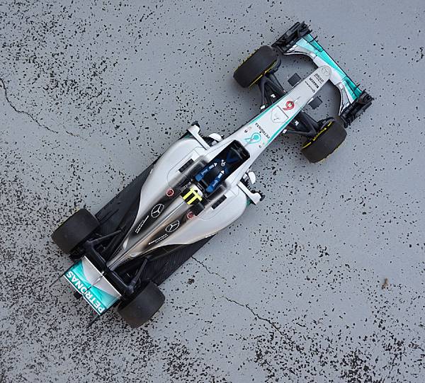 MercedesBenzW07Rosberg039.bmp