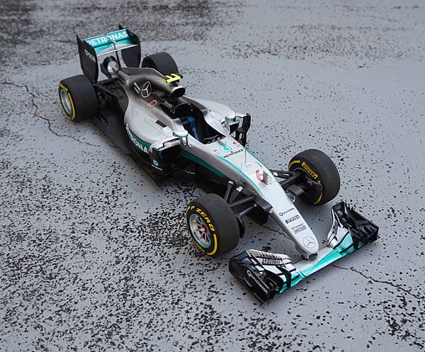 MercedesBenzW07Rosberg050.bmp