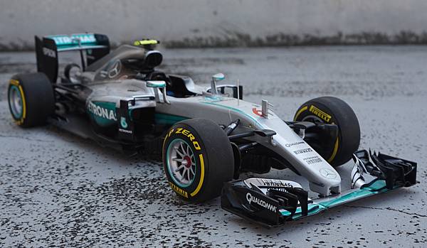 MercedesBenzW07Rosberg048.bmp