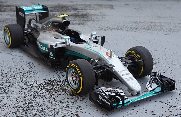 MercedesBenzW07Rosberg049.bmp