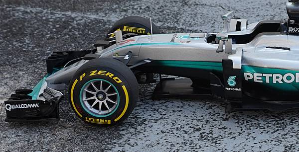 MercedesBenzW07Rosberg016.bmp