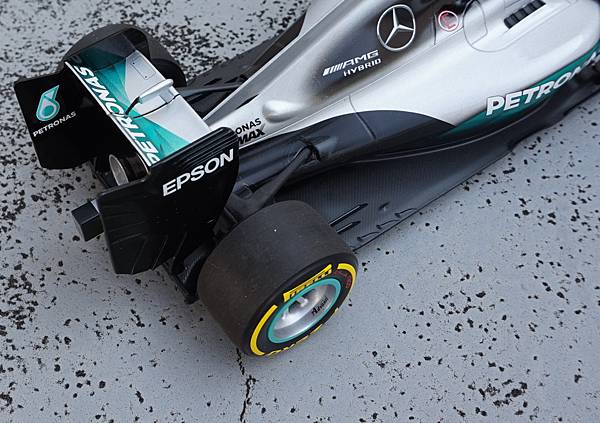 MercedesBenzW07Rosberg030.bmp