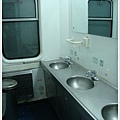 0902-火車上的洗手台.jpg