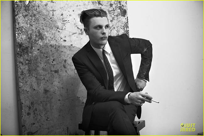 michael-pitt-suitable-for-flaunt-magazine-02.jpg