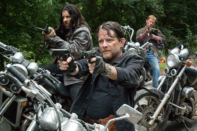 The-Saviors-Take-Aim-in-The-Walking-Dead-Season-6-Midseason-Premiere.jpg