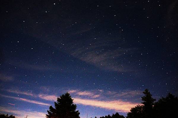 大雪山-月夜星空.jpg