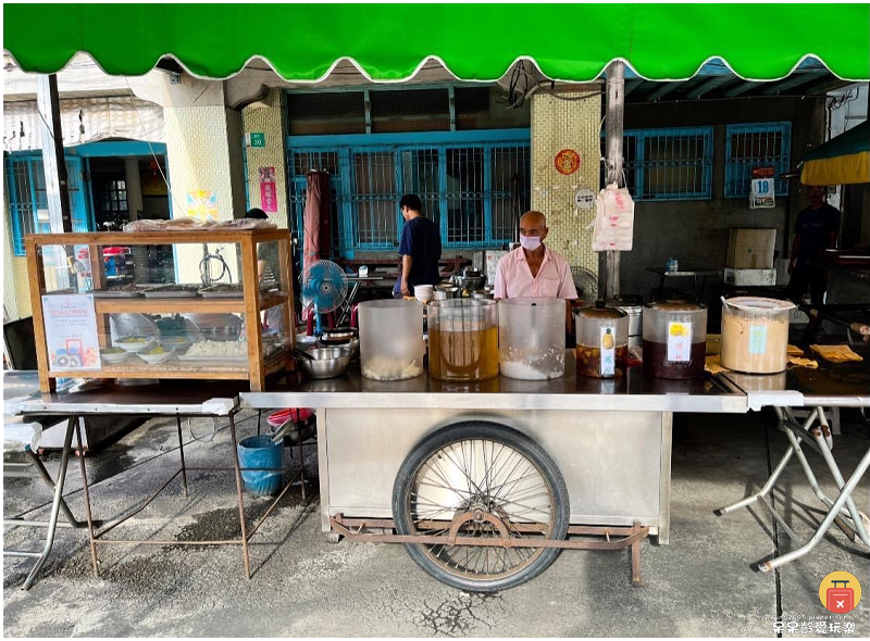台南美食｜百年剉冰！六甲媽祖廟剉冰！加麵茶的剉冰超特別！