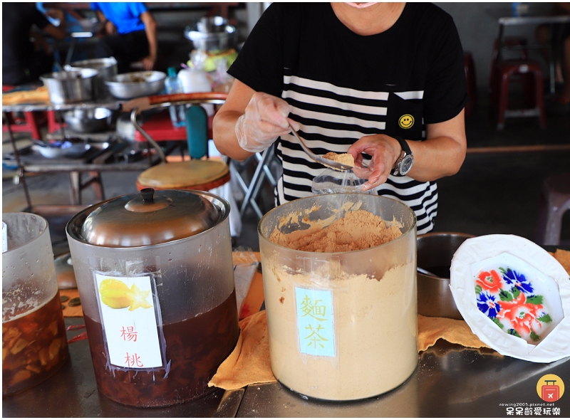 台南美食｜百年剉冰！六甲媽祖廟剉冰！加麵茶的剉冰超特別！