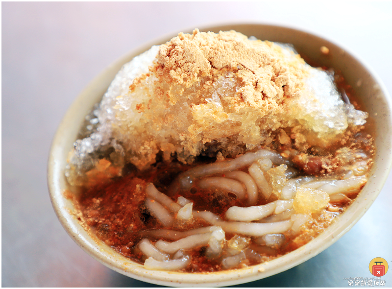 台南美食｜百年剉冰！六甲媽祖廟剉冰！加麵茶的剉冰超特別！