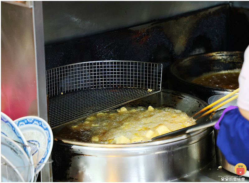 台東美食昱禎臭豆腐!在地人推薦最好吃是這家!超人氣排隊美食