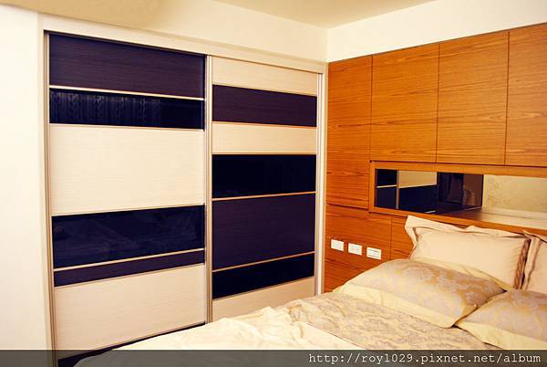 臥室設計-推拉門衣櫃