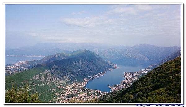 開過無數髮夾彎來到 Lovcen N.P.