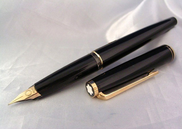 Montblanc 221 14K F尖 2