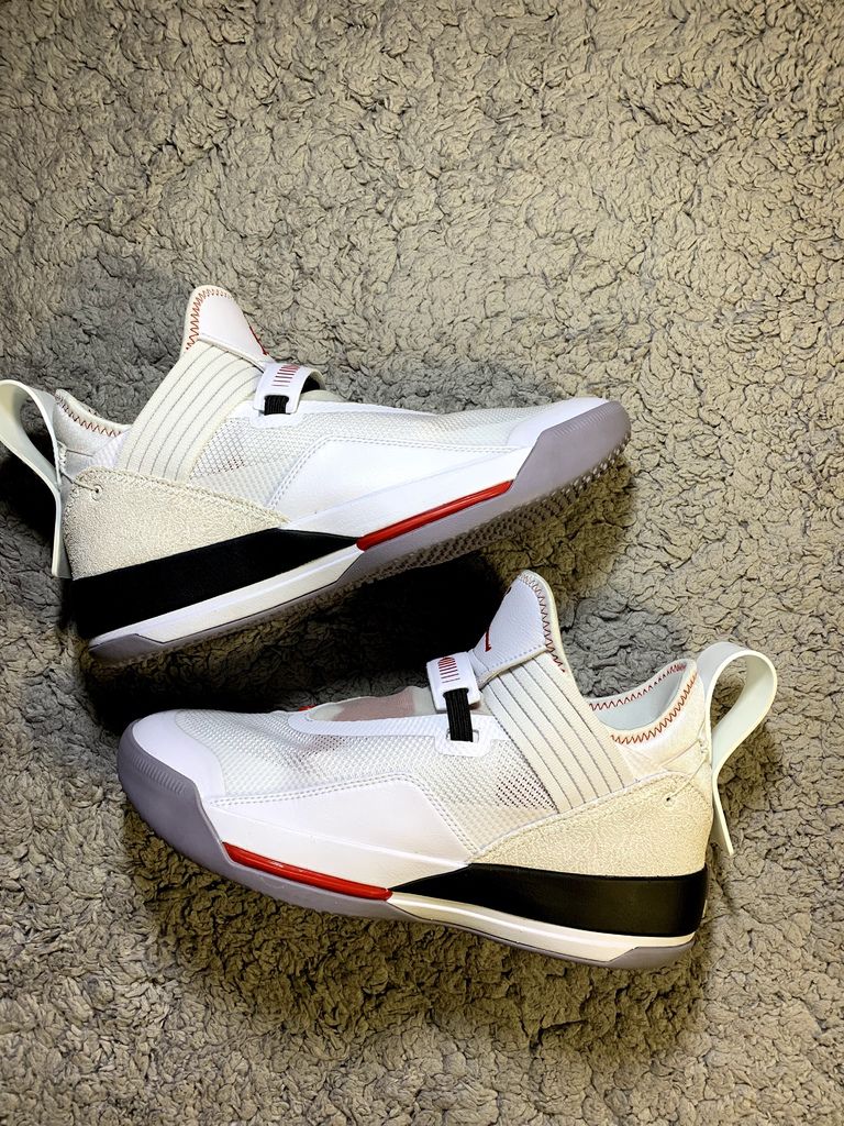 Jordan 33 low se 2025