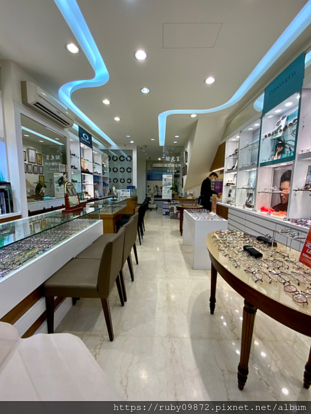 台南公園路宏恩眼鏡 x 硬式隱形眼鏡推薦 提供最專業、安 台南公園路宏恩眼鏡 x 硬式隱形眼鏡推薦 提供最專業、安