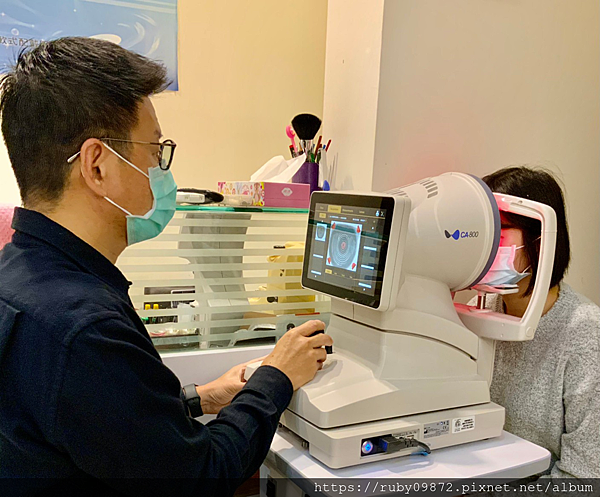 台南公園路宏恩眼鏡 x 硬式隱形眼鏡推薦 提供最專業、安 台南公園路宏恩眼鏡 x 硬式隱形眼鏡推薦 提供最專業、安