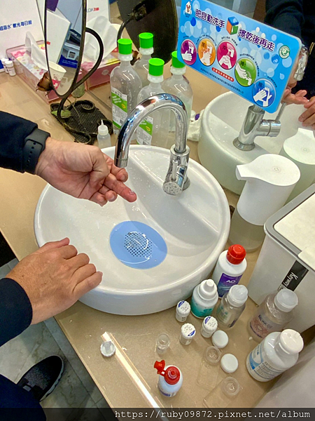 台南公園路宏恩眼鏡 x 硬式隱形眼鏡推薦 提供最專業、安 台南公園路宏恩眼鏡 x 硬式隱形眼鏡推薦 提供最專業、安