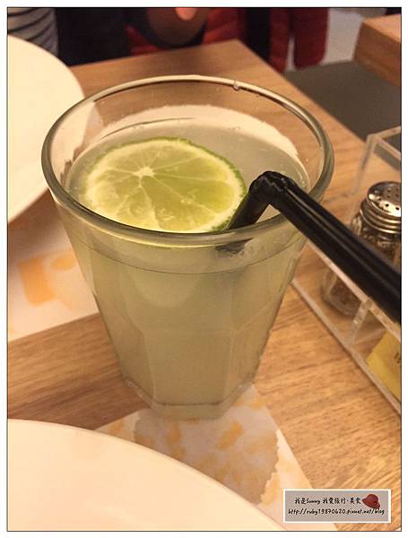 20160201_7692.jpg 20160201_7692.jpg