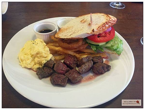 IMG_1126.jpg IMG_1126.jpg