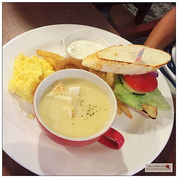 IMG_1131.jpg IMG_1131.jpg