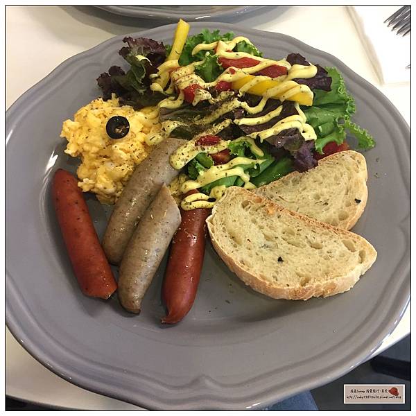 IMG_1855.jpg IMG_1855.jpg