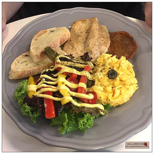 IMG_1856.jpg IMG_1856.jpg