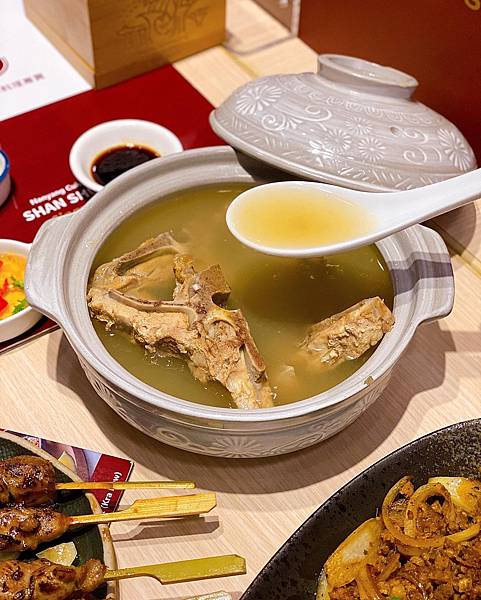 08729209-AA60-4844-8F61-8031C3957594.jpg 08729209-AA60-4844-8F61-8031C3957594.jpg