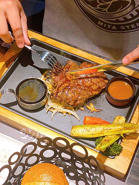 IMG_1215.JPG IMG_1215.JPG