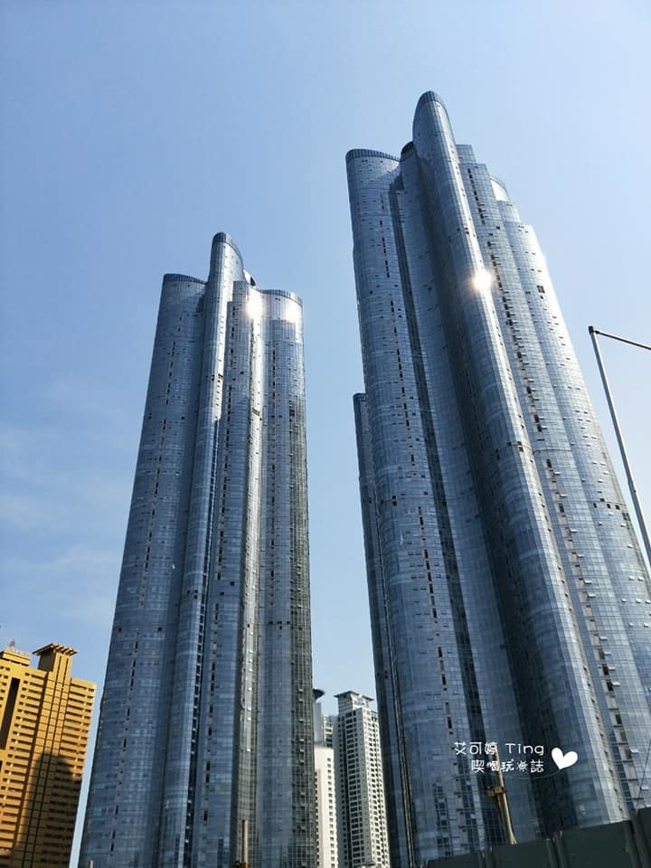 前往電影街的高樓大廈 前往電影街的高樓大廈