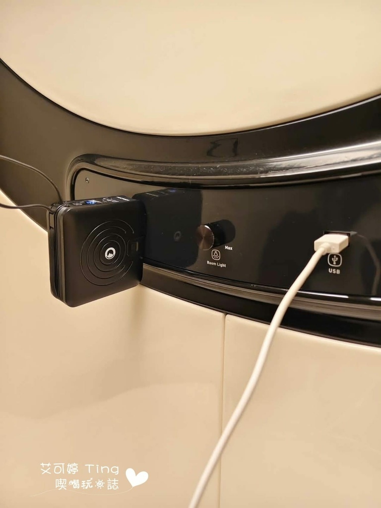 六樓睡覺區域-插座