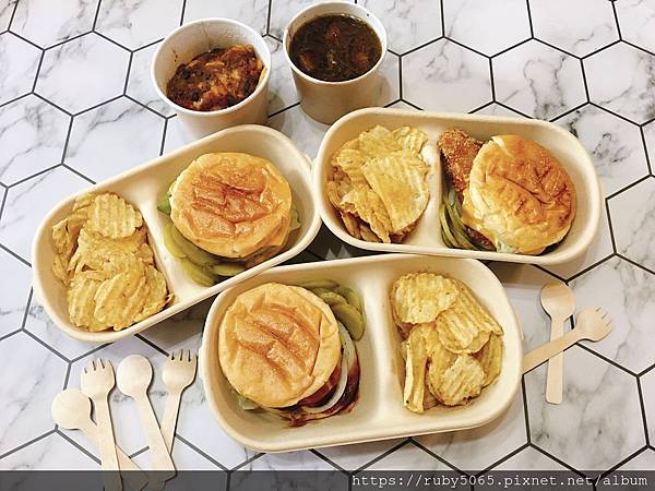 IMG_0585.JPG IMG_0585.JPG