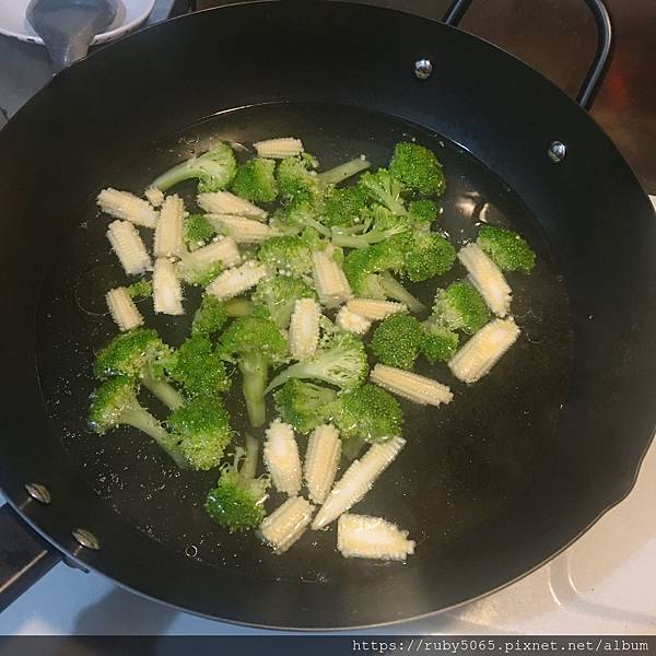 IMG_4886.JPG IMG_4886.JPG