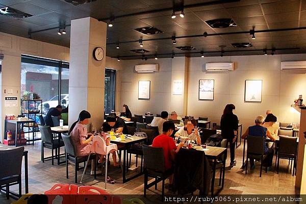 IMG_5758.JPG IMG_5758.JPG