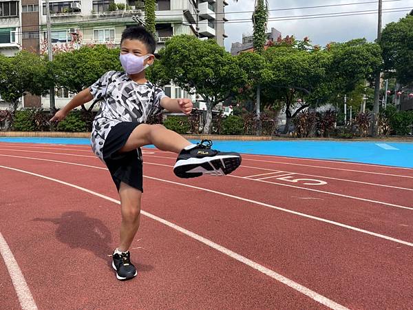 FILA機能童鞋_211101_3.jpg FILA機能童鞋_211101_3.jpg