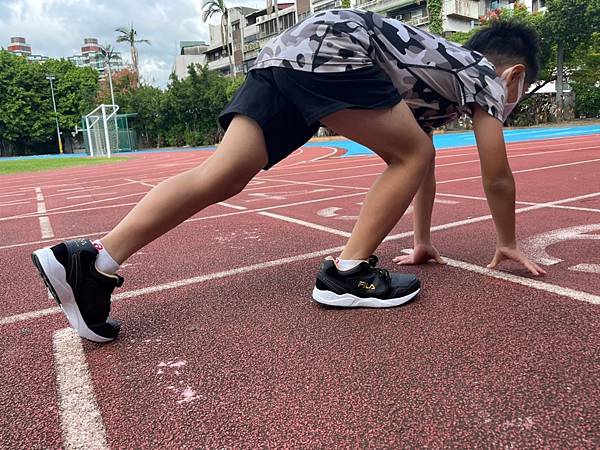 FILA機能童鞋_211101_8.jpg FILA機能童鞋_211101_8.jpg