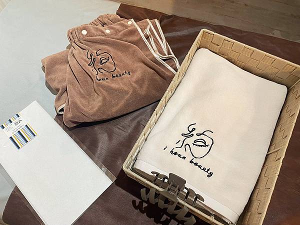 孕婦除毛、美睫孕期中一定要好好愛自己,讓自己舒服又美麗,推 孕婦除毛、美睫孕期中一定要好好愛自己,讓自己舒服又美麗,推