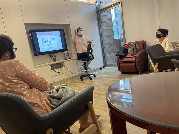 泌乳思庭國際泌乳諮詢 新手媽媽 產後脹奶塞奶不通順,需要有 泌乳思庭國際泌乳諮詢 新手媽媽 產後脹奶塞奶不通順,需要有